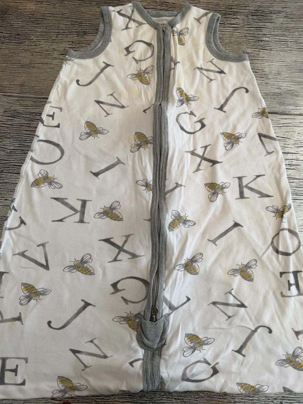 Burt’s Bees Wearable Blanket in A Bee C Cloud